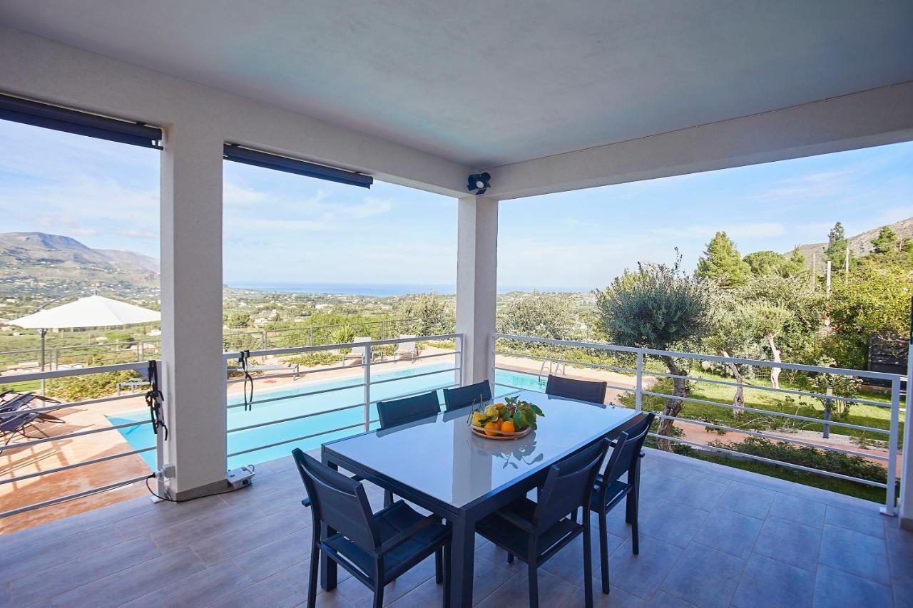 Villa Luxury Con Piscina Privata Vista Mare - 卡斯泰拉马莱 外观 照片