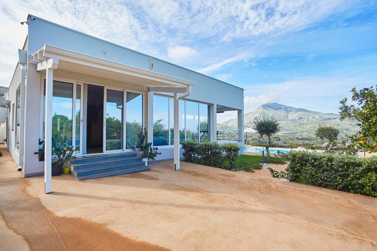Villa Luxury Con Piscina Privata Vista Mare - 卡斯泰拉马莱 外观 照片